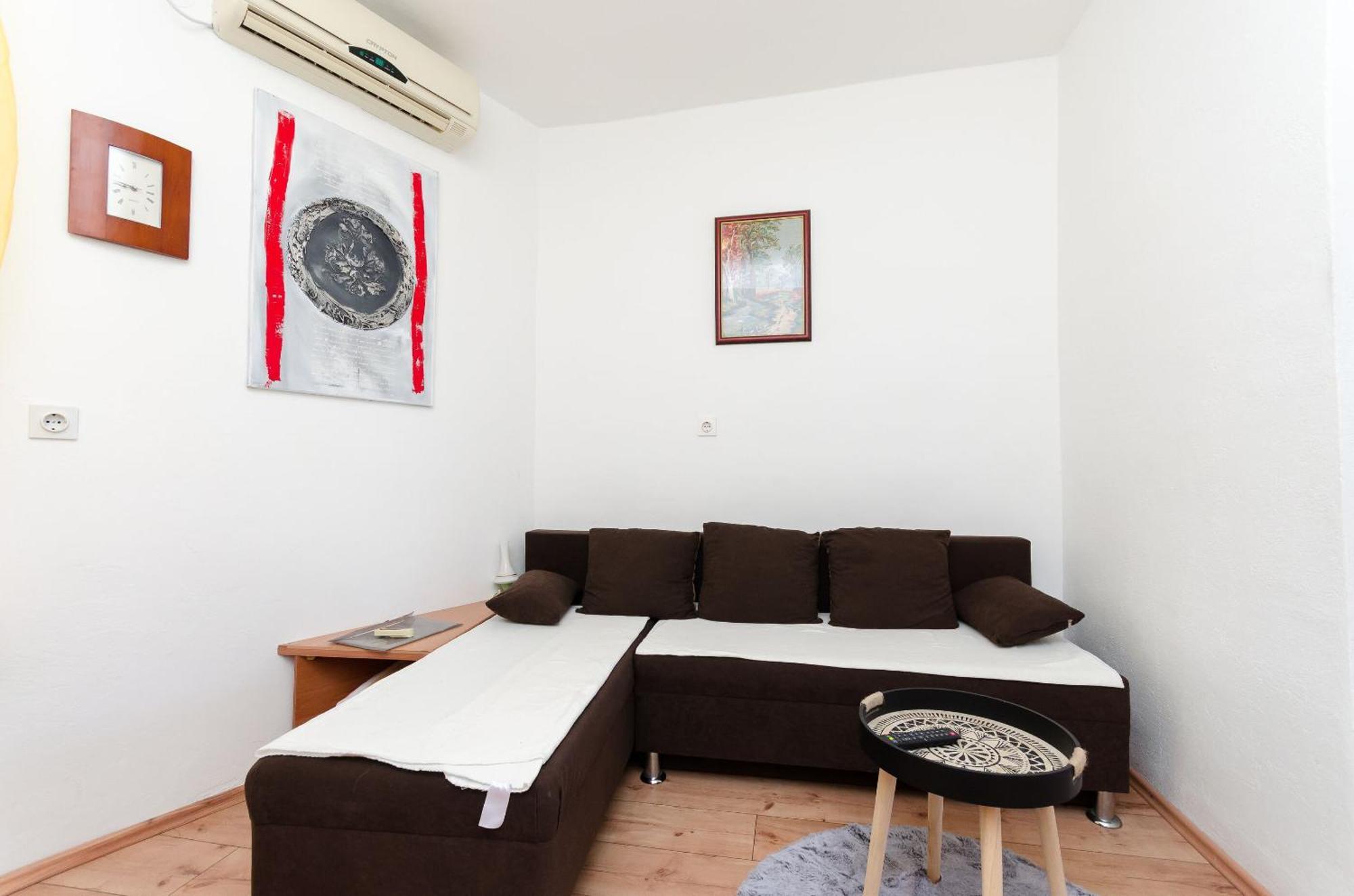 Holiday Home Ana- With Pool Kornic Exterior photo